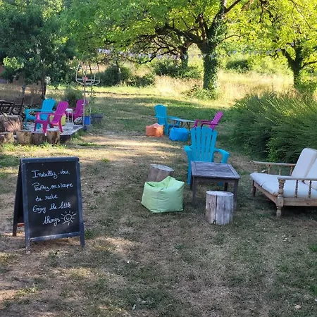 キャンプ場 Sous Les Etoiles, Le Sorbier モンティニャック