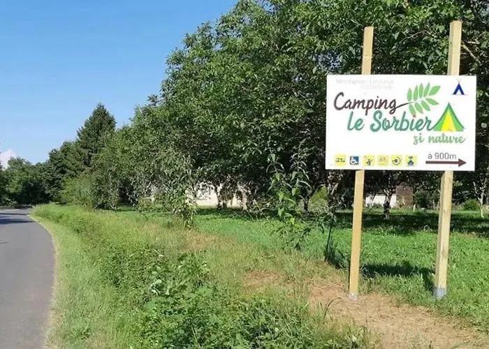 مكان تخييم Sous Les Etoiles, Le Sorbier